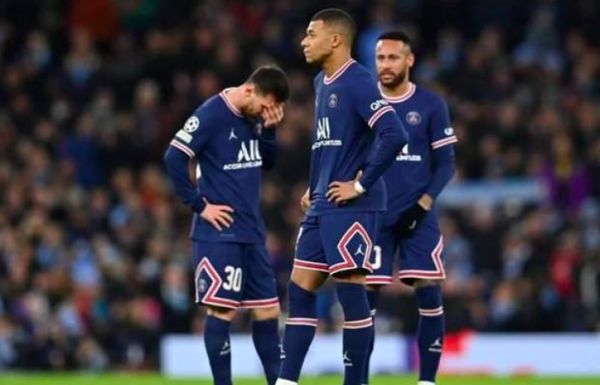 长得童颜般身材的女友