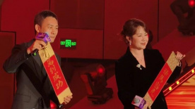 日日av拍夜夜添久久免费